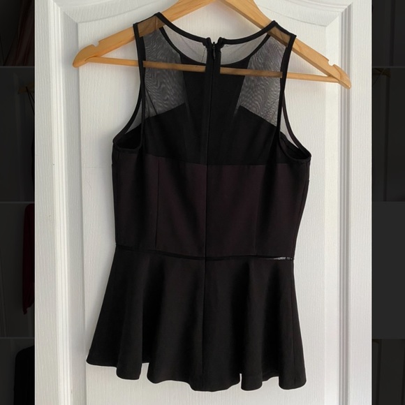 Dynamite zip-up tank - Picture 2 of 2